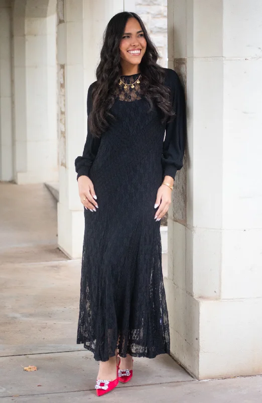 My Heart Is Set Black Lace Maxi Dress