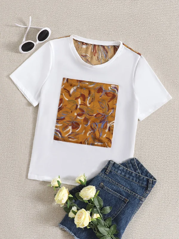 Casual Floral Patched Short Sleeve Round Neck Regular Women T-Shirt