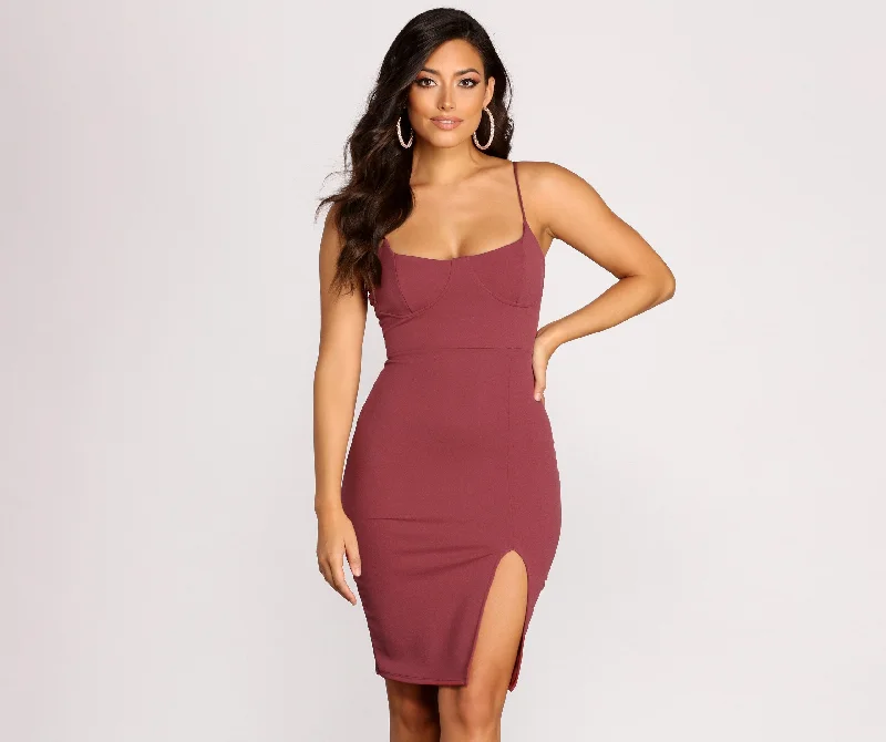 Get A Move Charming On Crepe Midi Dress